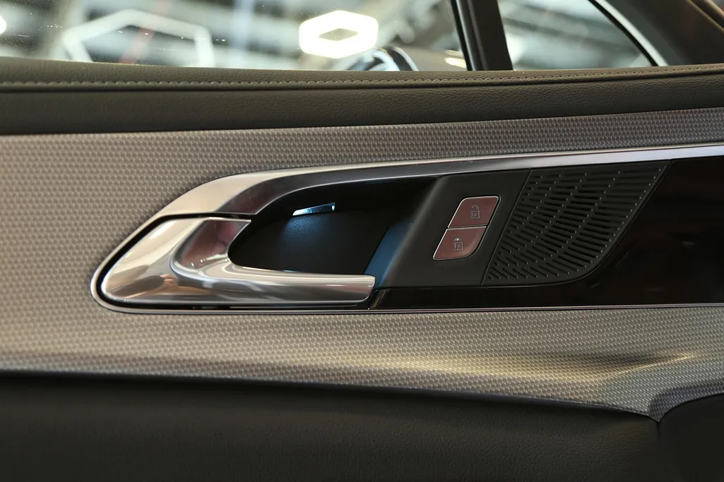 هونشي Ousado Luxury  2025 