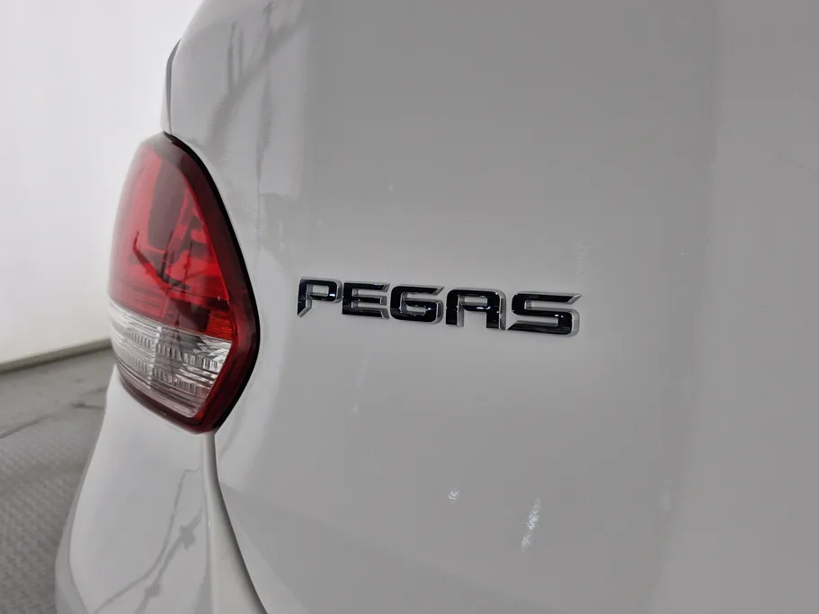 2022 Kia Pegas LX 