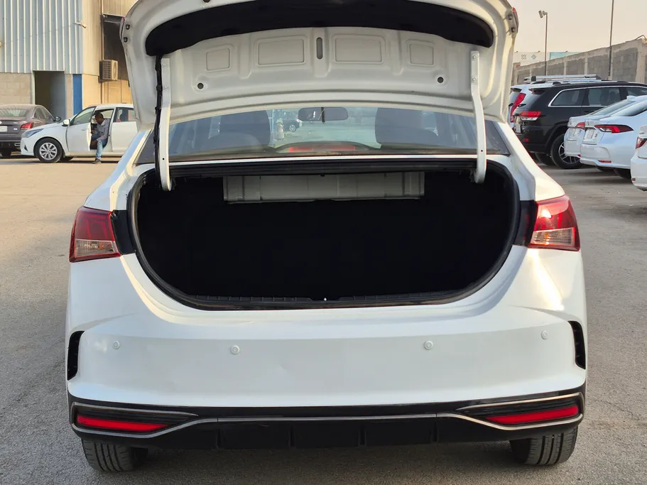 هيونداي اكسنت سمارت 2021 