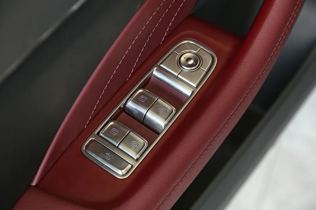 هونشي Ousado Flagship 2025 