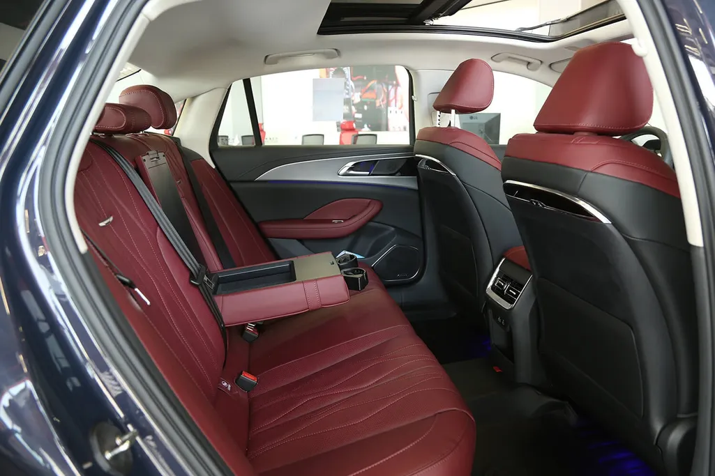 هونشي Ousado Flagship 2025 