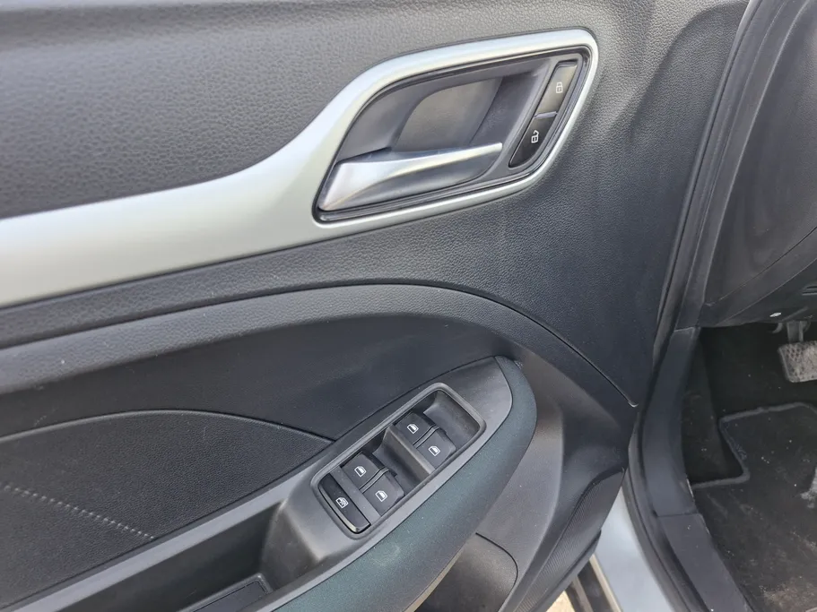 2022 ام جي ZS STD 