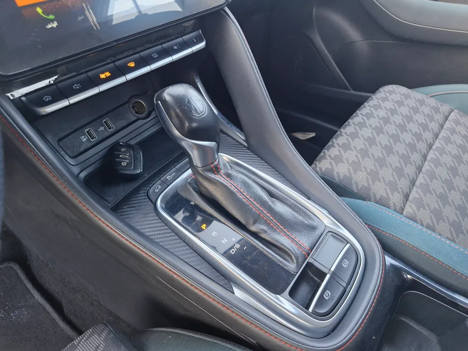 2022 ام جي ZS STD 