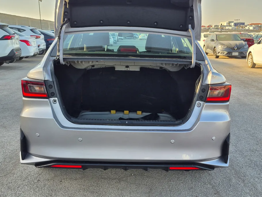 تويوتا يارس Y 2023 