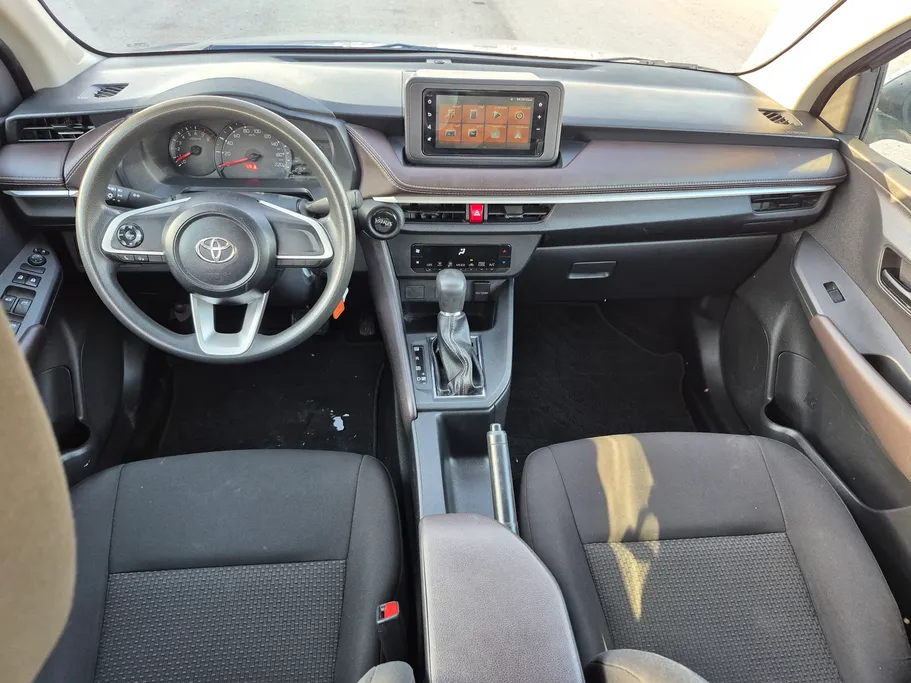 تويوتا يارس Y 2023 