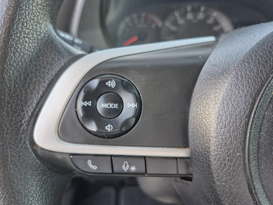 تويوتا يارس Y 2023 