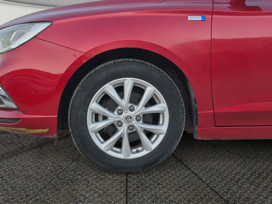 2022 ام جي 5 COM 