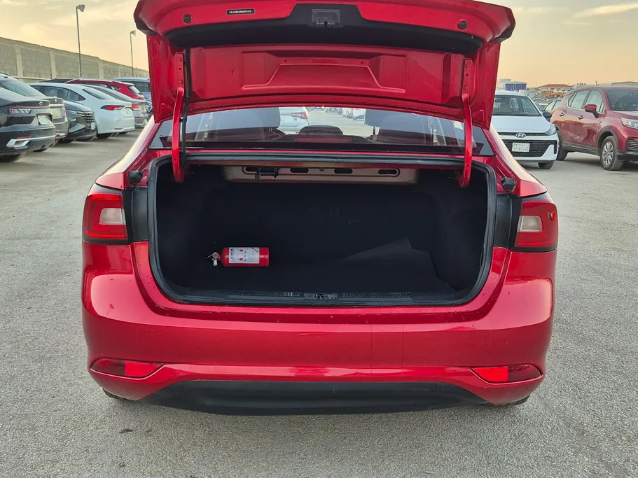 2022 ام جي 5 COM 