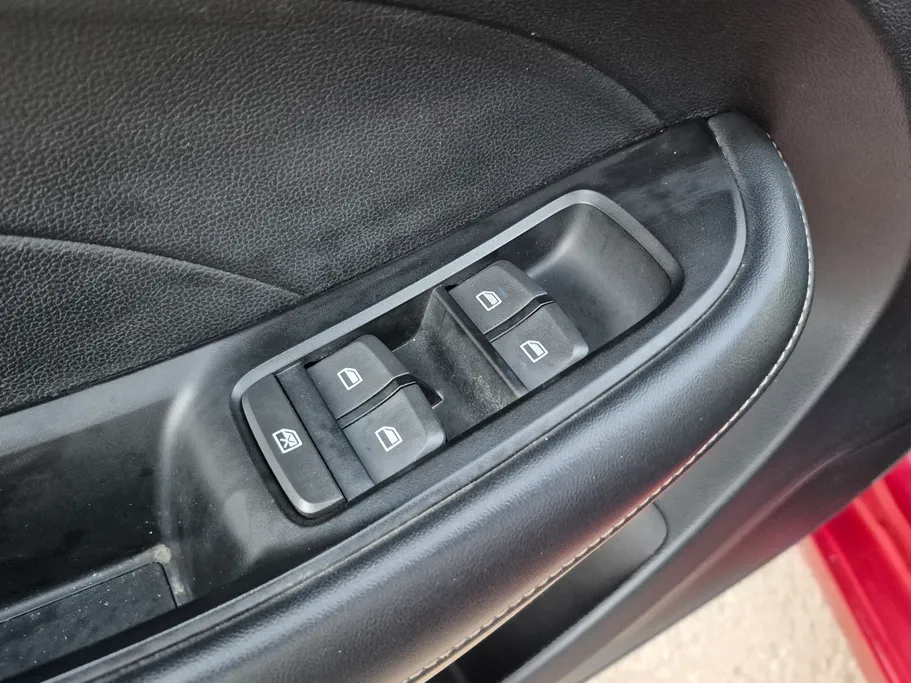 2022 ام جي 5 COM 