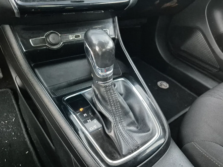 2022 ام جي 5 COM 