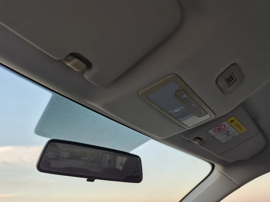 2022 ام جي 5 COM 