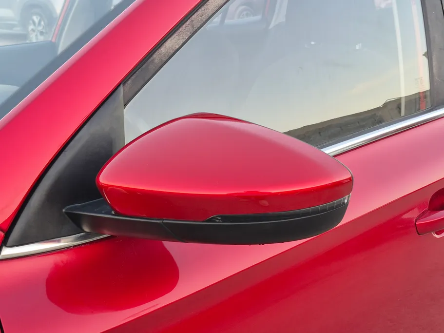 2022 ام جي 5 COM 