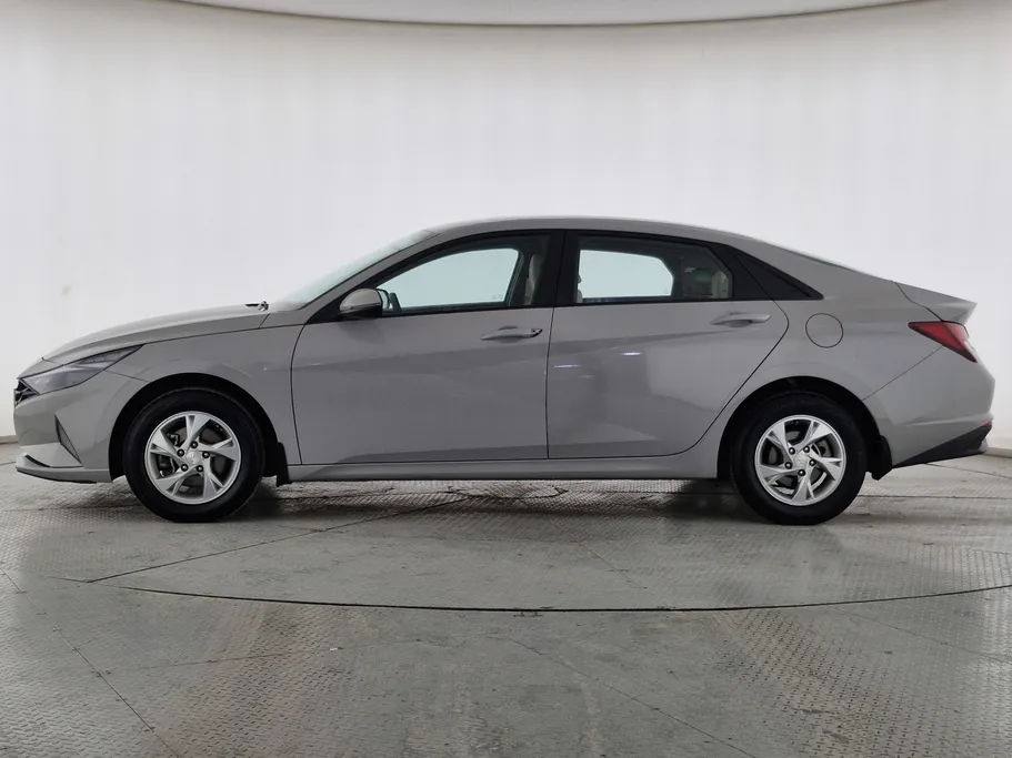 2022 Hyundai Elantra Fleet 