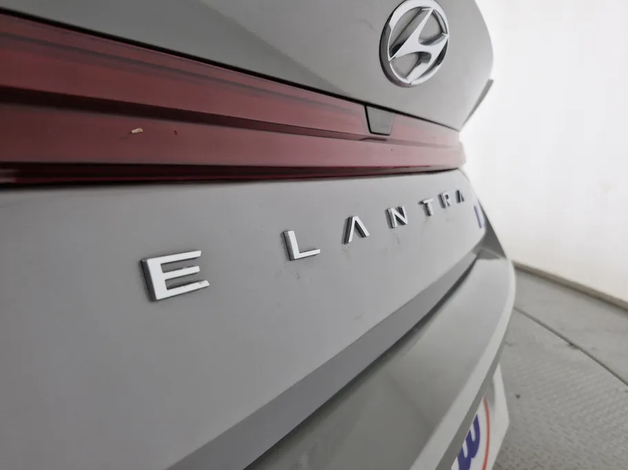 2022 Hyundai Elantra Fleet 