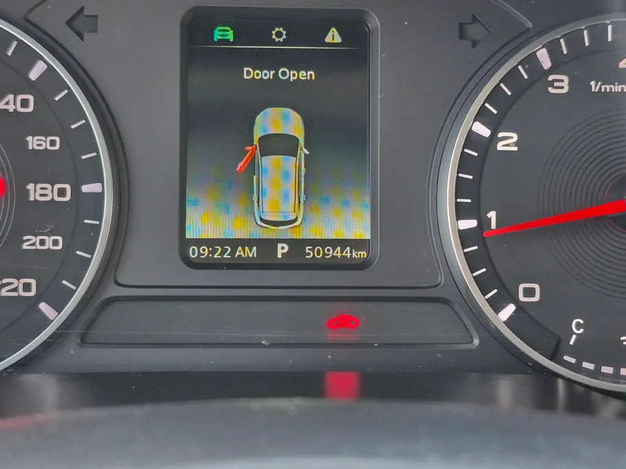 ام جي ZS STD 2023 