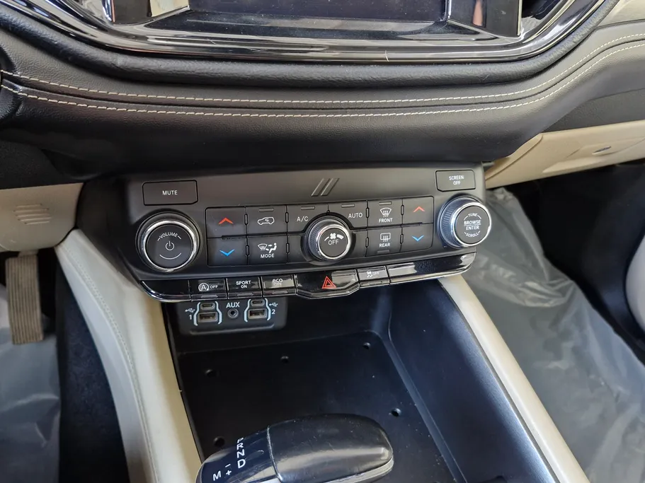 دودج دورانجو SXT 2021 