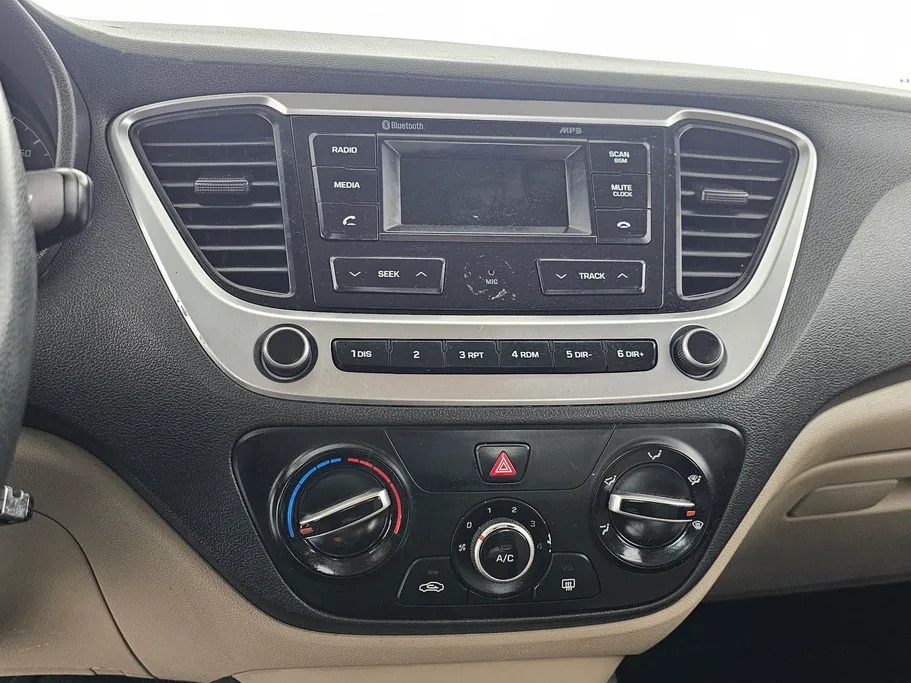 هيونداي اكسنت سمارت 2022 