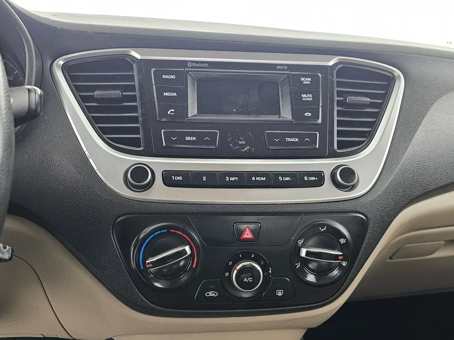 هيونداي اكسنت سمارت 2022 