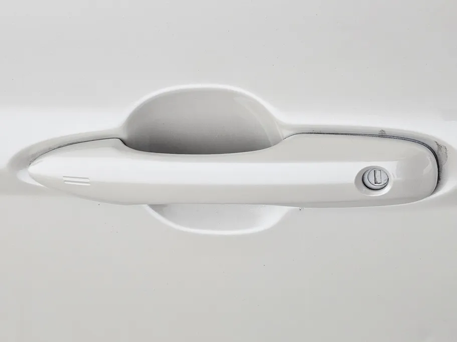 تويوتا كامري LE HEV 2022 