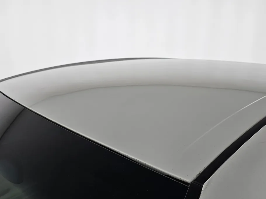 تويوتا كامري LE HEV 2022 