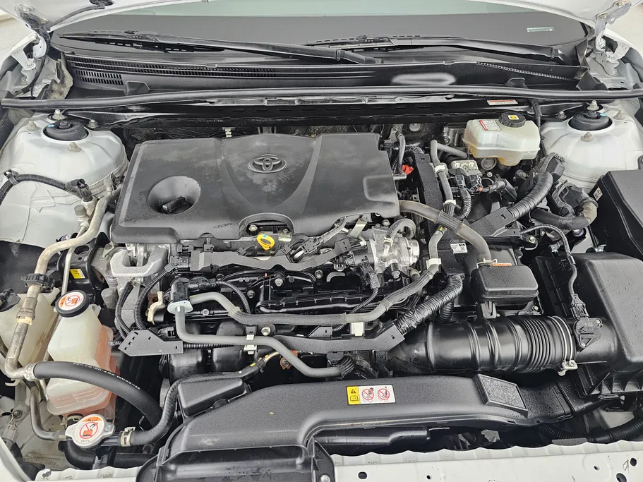 تويوتا كامري LE HEV 2022 