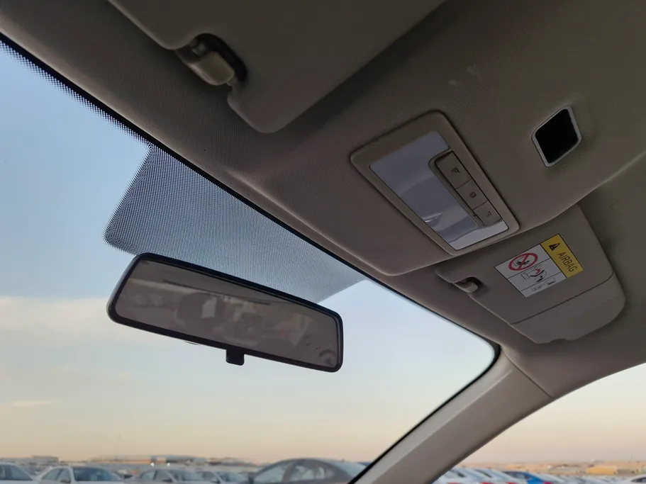 ام جي 5 COM 2022 