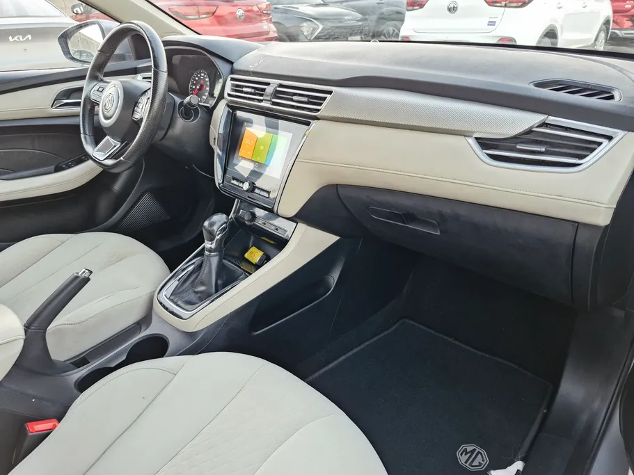 ام جي 5 COM 2022 