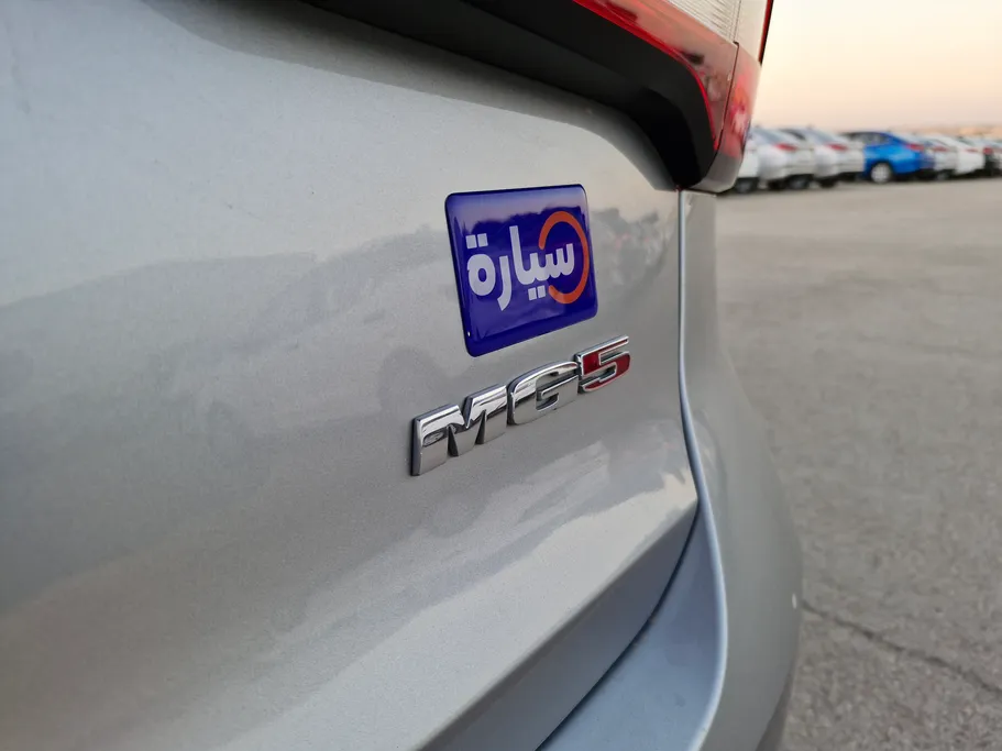 ام جي 5 COM 2022 