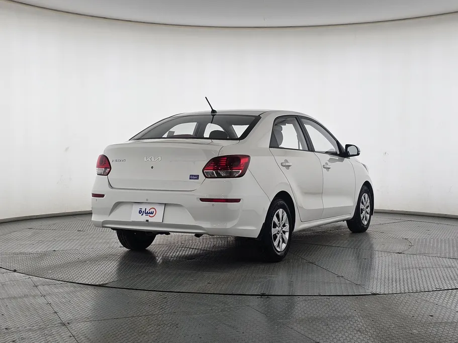 2022 Kia Pegas LX 
