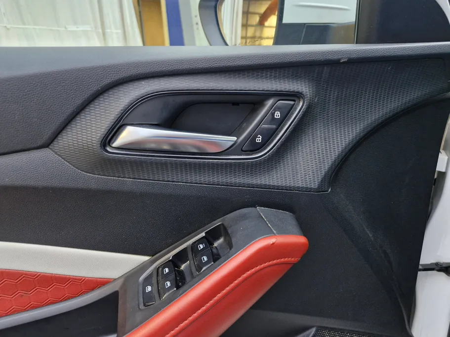 ام جي جي تي LUX 2023 