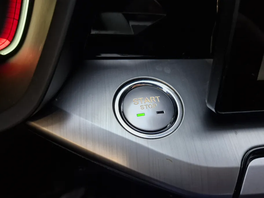 ام جي جي تي LUX 2023 