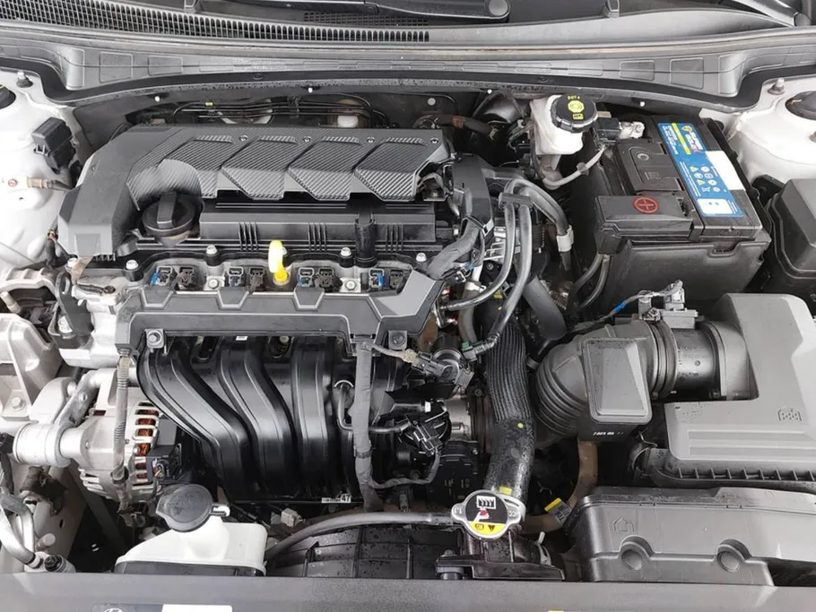 2023 Hyundai Elantra Smart 