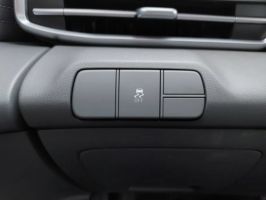 2023 Hyundai Elantra Smart 