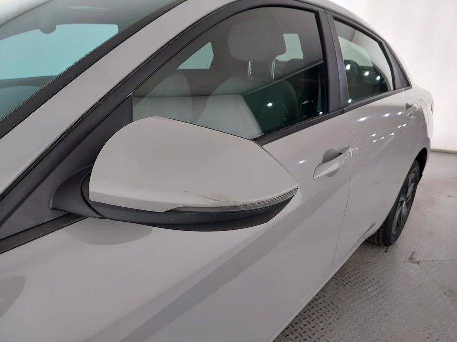 2023 Hyundai Elantra Smart 