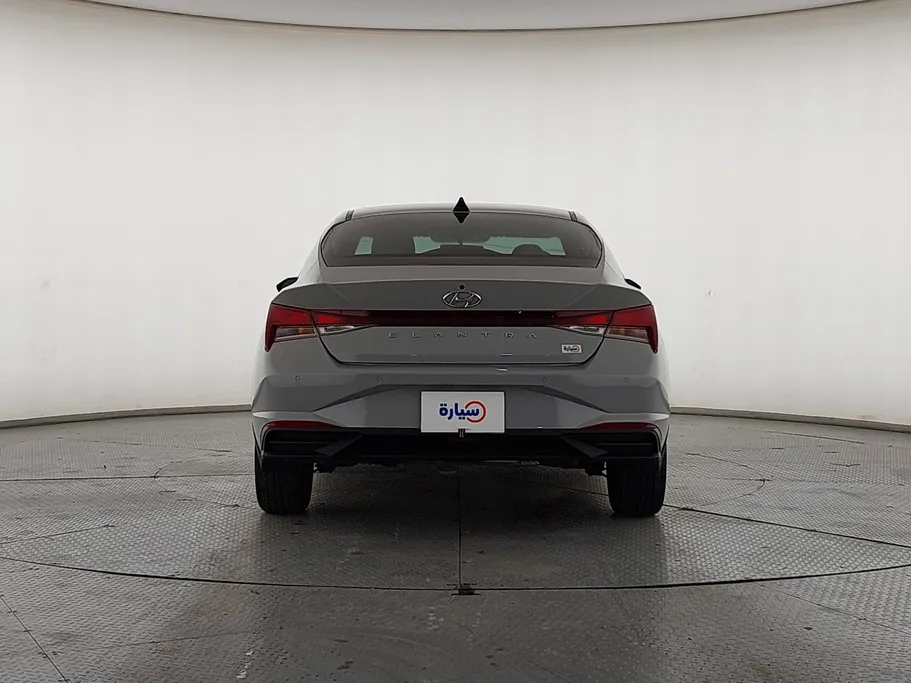 2023 Hyundai Elantra Smart 