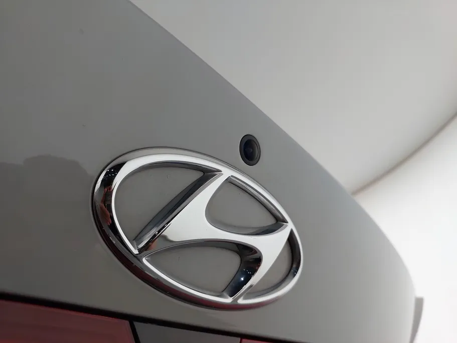 2023 Hyundai Elantra Smart 