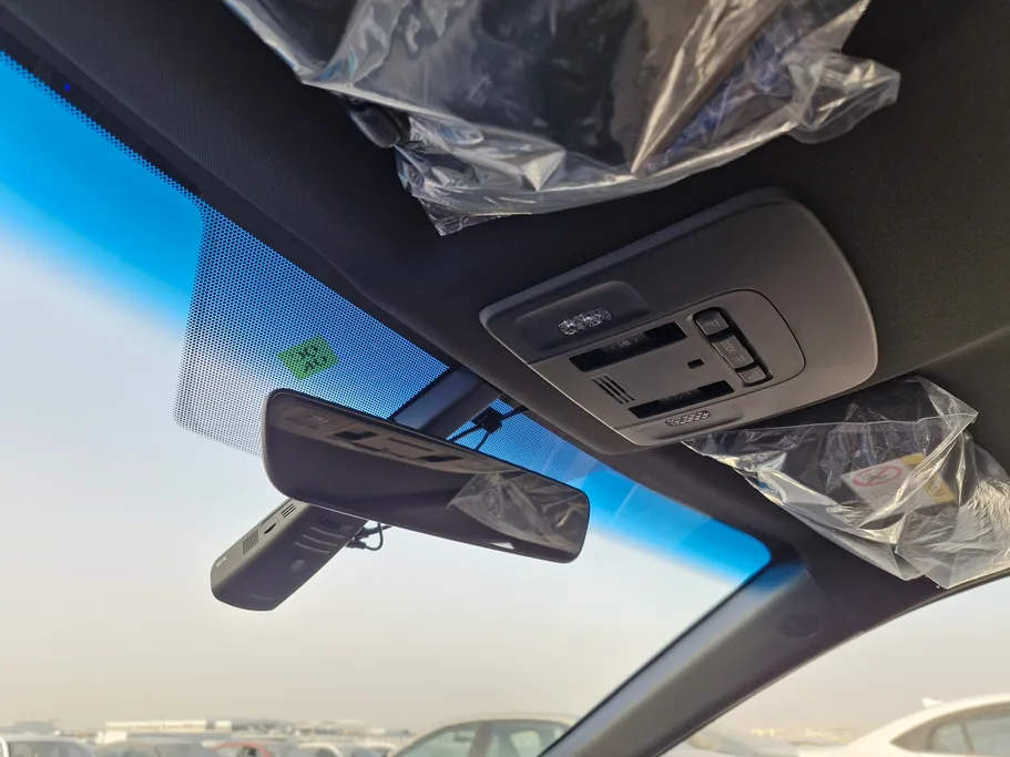 2025 Toyota Camry  LE HEV 