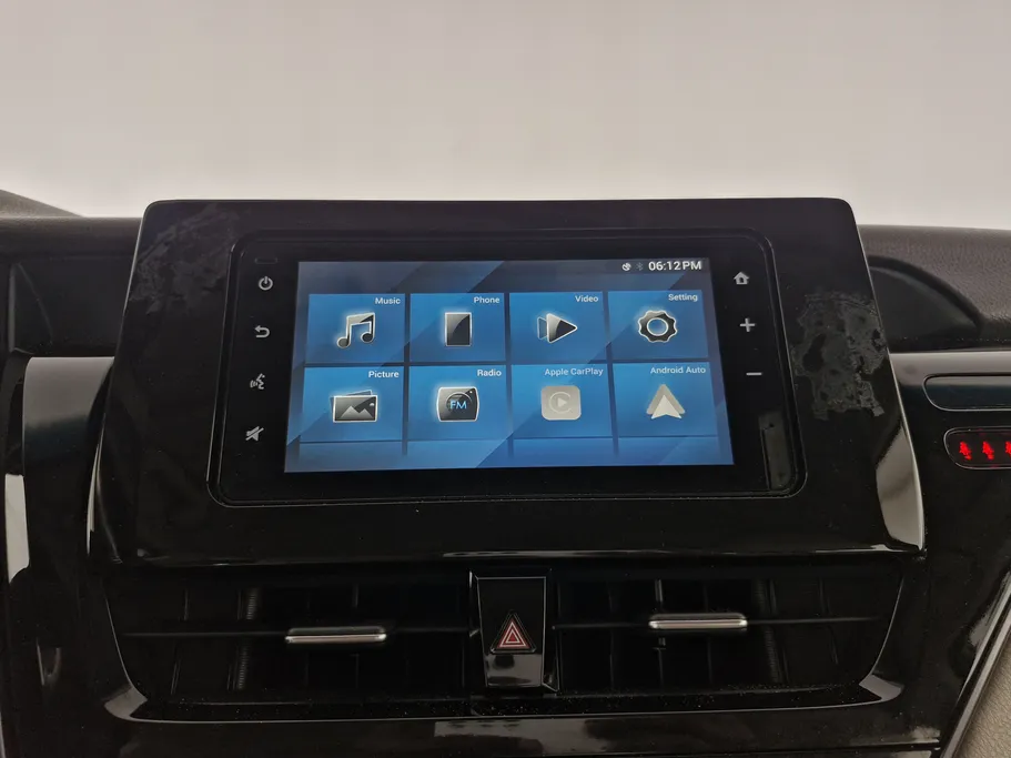 تويوتا كامري LE 2023 