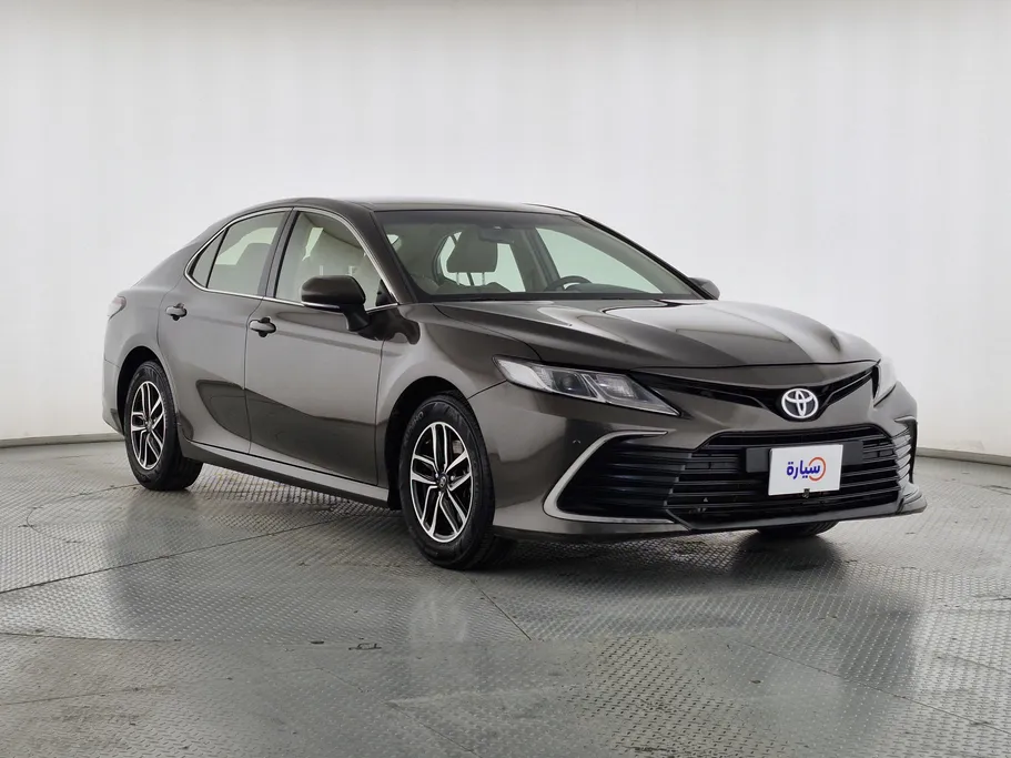 تويوتا كامري LE 2023 