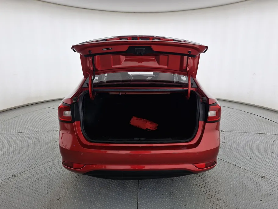 2022 ام جي 5 COM 