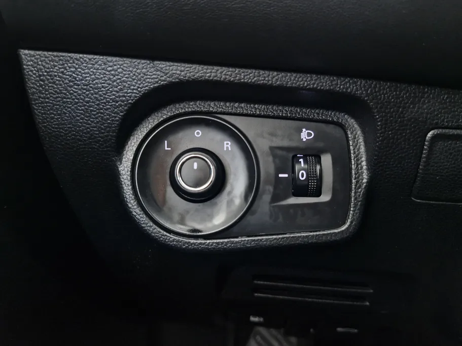 2022 ام جي 5 COM 