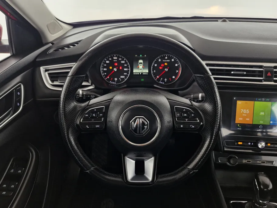 2022 ام جي 5 COM 