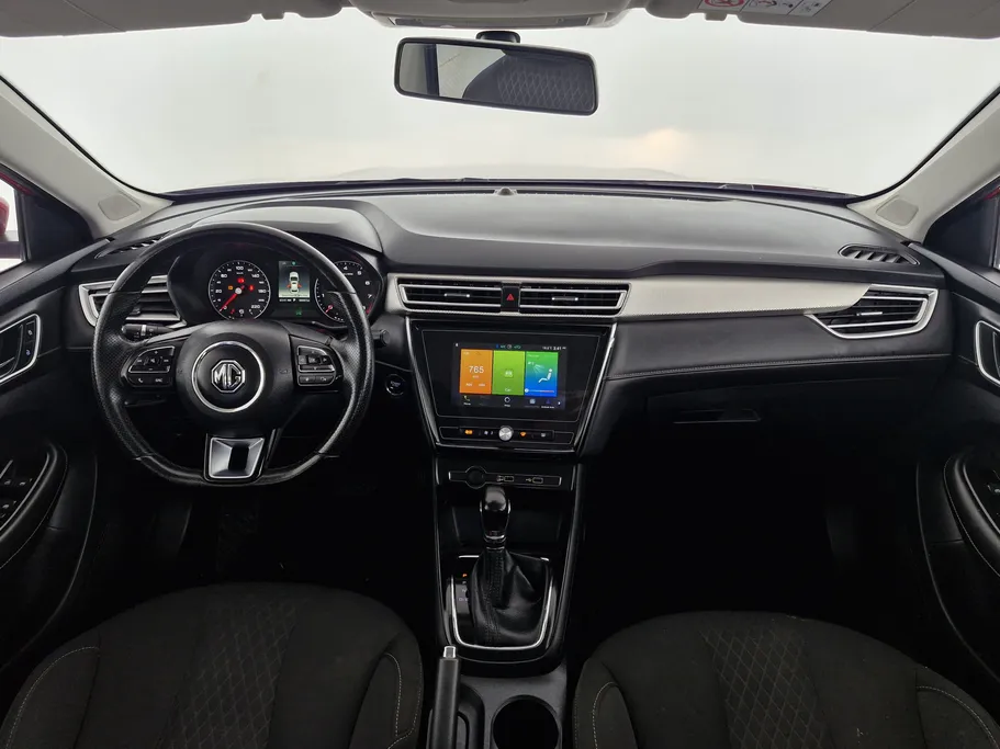 2022 ام جي 5 COM 