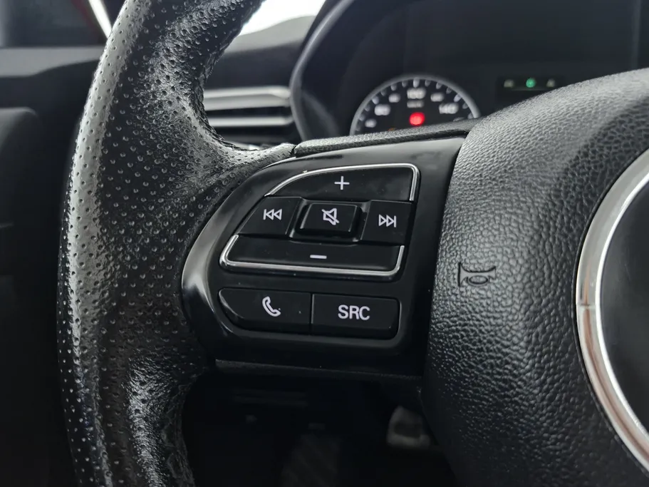 2022 ام جي 5 COM 