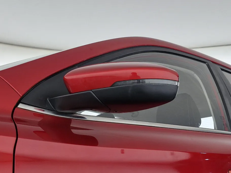 2022 ام جي 5 COM 