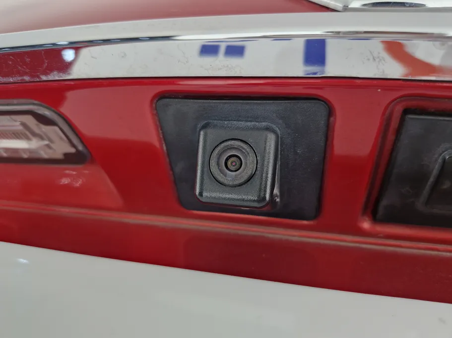 2022 ام جي 5 COM 