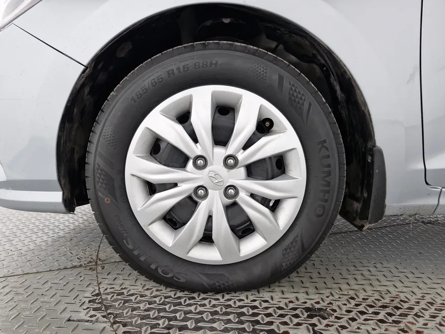 هيونداي اكسنت سمارت 2023 