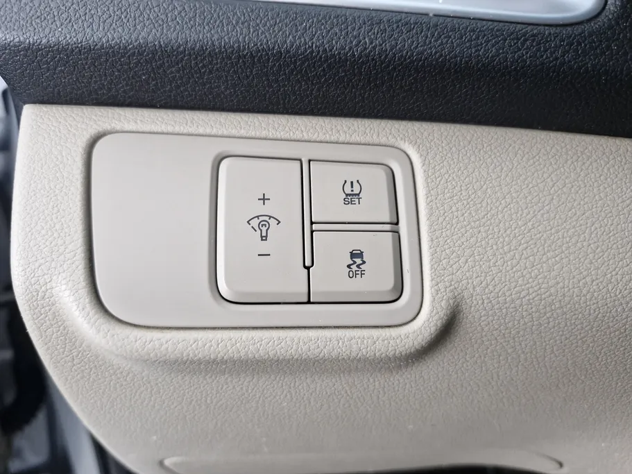 هيونداي اكسنت سمارت 2023 