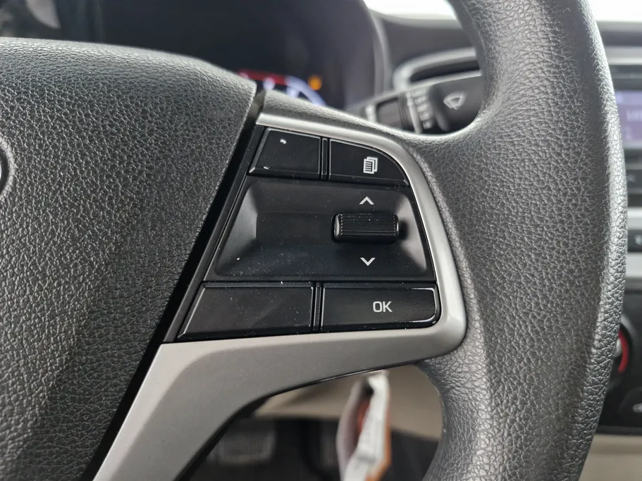 هيونداي اكسنت سمارت 2023 