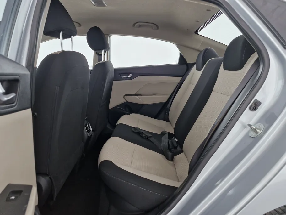 هيونداي اكسنت سمارت 2023 